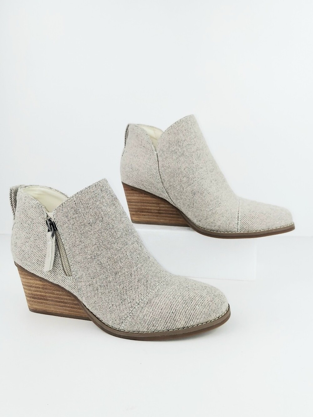 Toms Goldie Wedge Bootie Natural Shimmer Twill 7.5 - Picture 2 of 14
